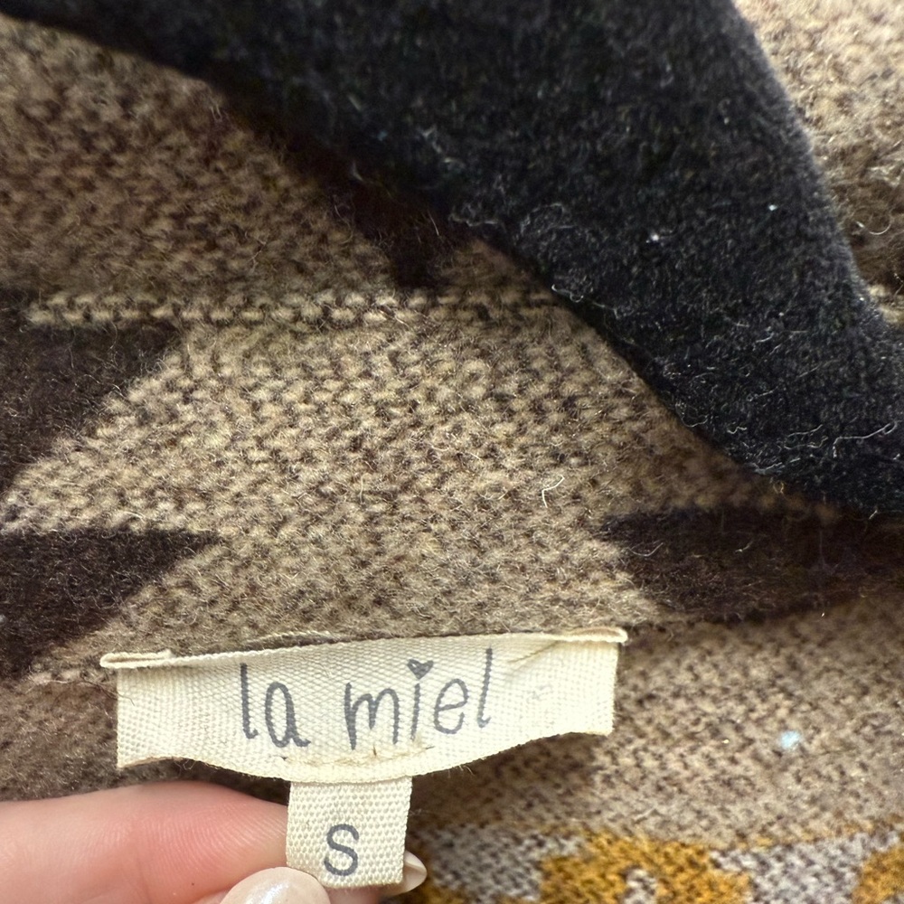La Miel Aztec Shacket View 4
